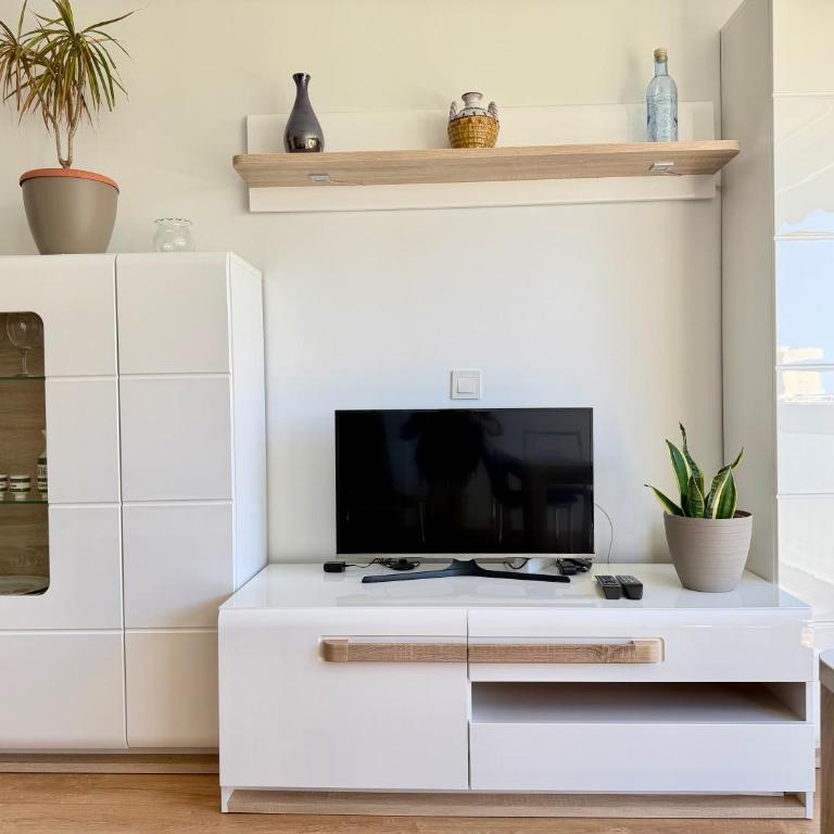 Bright two bedroom apartment for 5 people - Apartamento de 2 dormitorios con vistas al jardín - 4