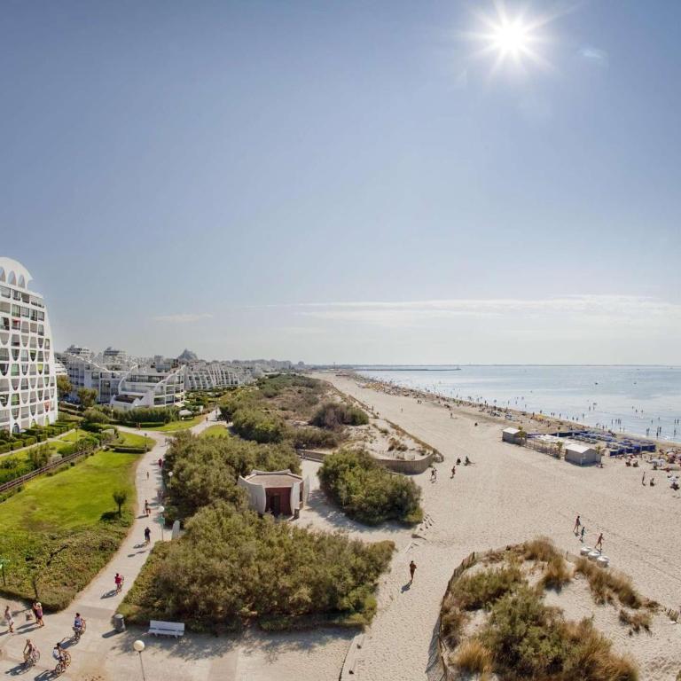 Studio cabine avec piscine, parking et climatisation en bord de mer - FR-1-328-165 - Studio - 12
