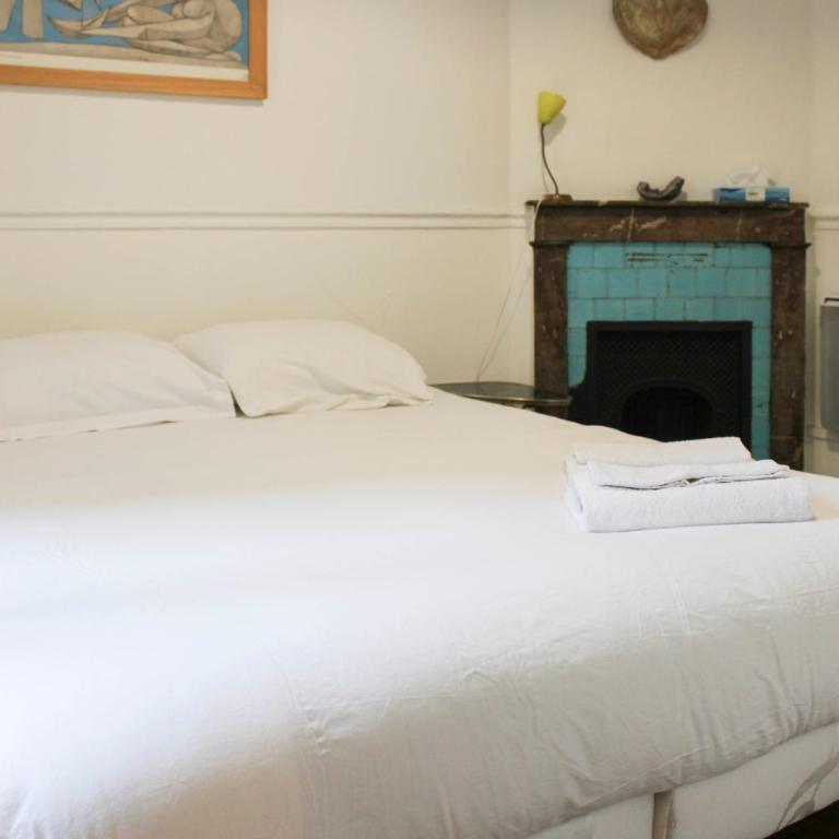 Bright stay in the heart of Paris for 4 people - Apartment - 12
