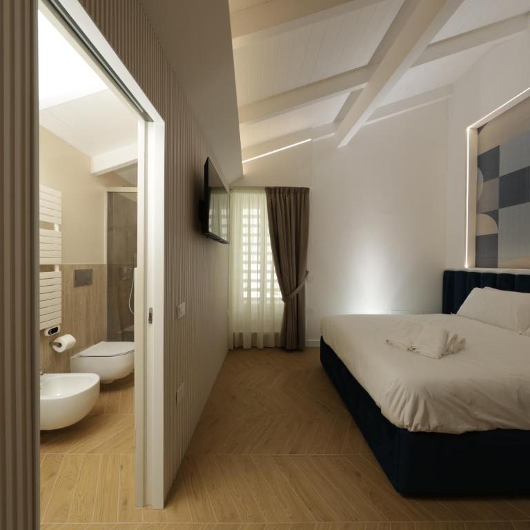 Live in Gaeta - Two-Bedroom Apartment with Terrace and Sea View - 20