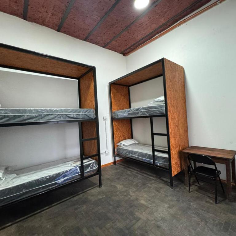 Hostel Puesto Uno - Mixed Dormitory Room - 12