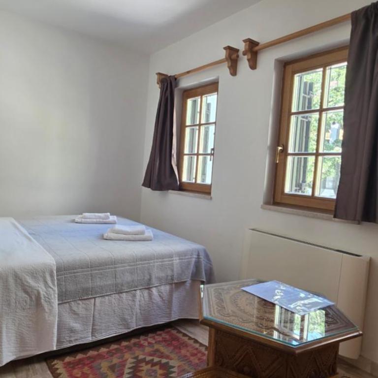 Villa Cardak - Two-Bedroom Apartment with Water View - 23