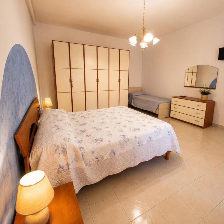 Dream Beach Salento - Habitación Triple con bañera - 3