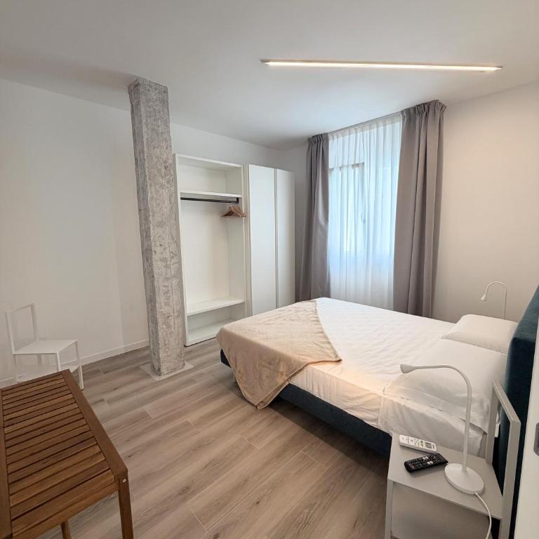 Residence Storio - Appartamento con 2 Camere da Letto e Balcone - 8