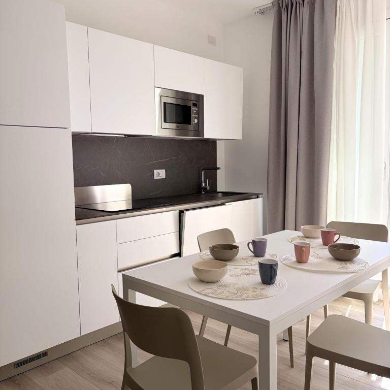 Residence Storio - Appartamento con 2 Camere da Letto e Balcone - 1