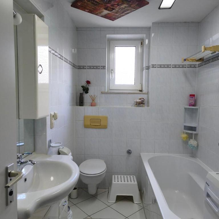 Ruhige, gemütliche Wohnung in Augsburg - Apartment mit 3 Schlafzimmern - 7