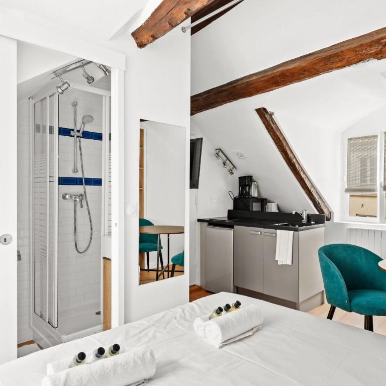 Charmant 2 pieces avec vue imprenable sur la ville - Appartement - 3