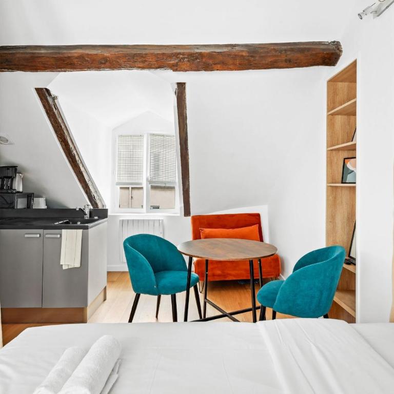 Charmant 2 pieces avec vue imprenable sur la ville - Appartement - 5