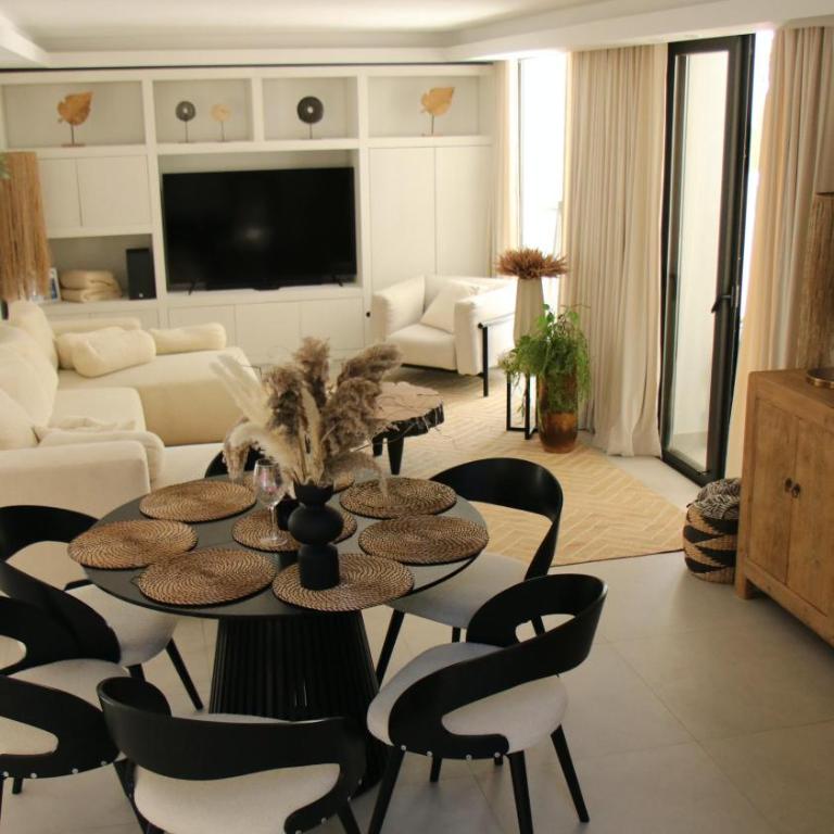Marbella Bliss - Serenity 4-Bedroom VILLA with Exclisive HEATED Private POOL & Jacuzzi, Tropical Garden, Marbesa - Steps from the Cabopino Beach - Villa - 26