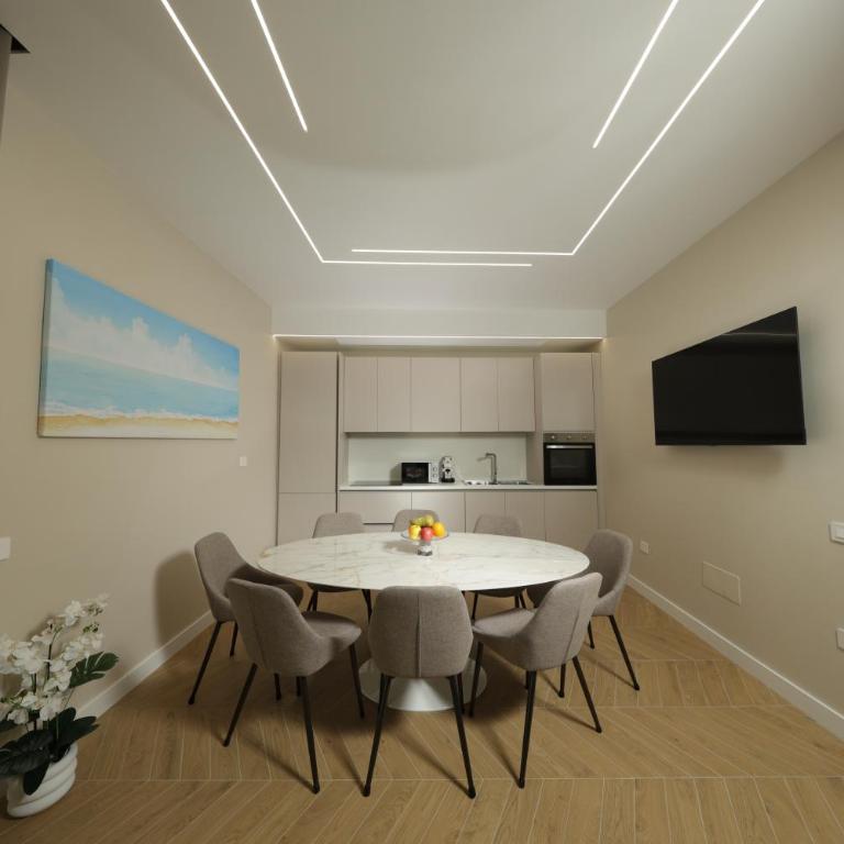 Live in Gaeta - Two-Bedroom Apartment with Terrace and Sea View - 26