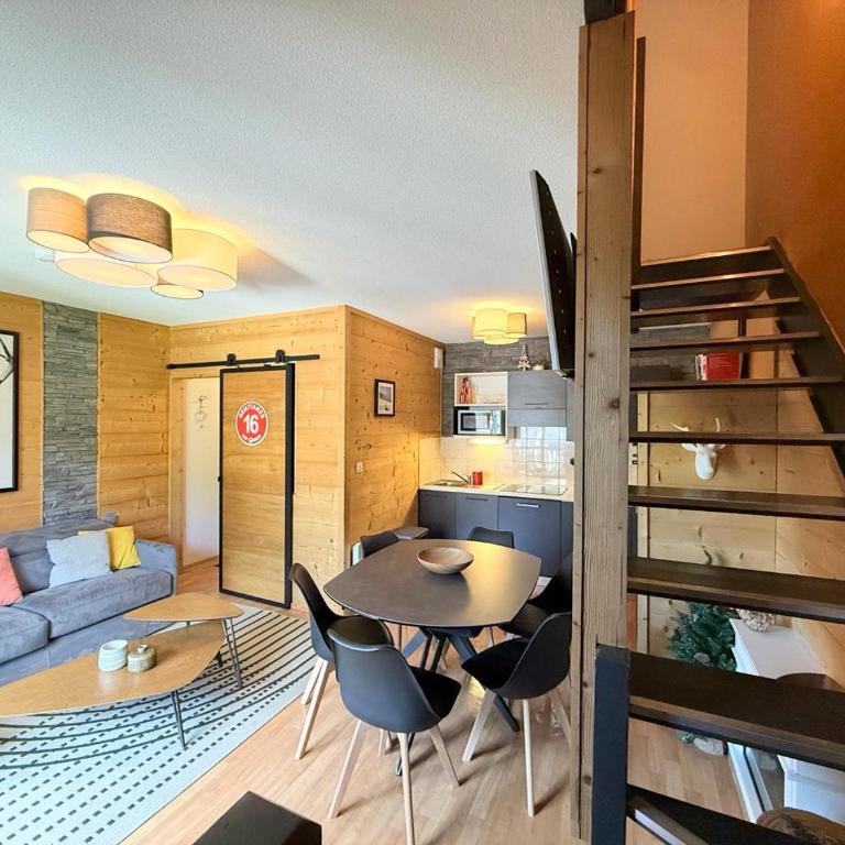 Duplex rénové - 3 CHAMBRES 8 PERS dernier étage - Appartamento con 3 Camere da Letto - 16