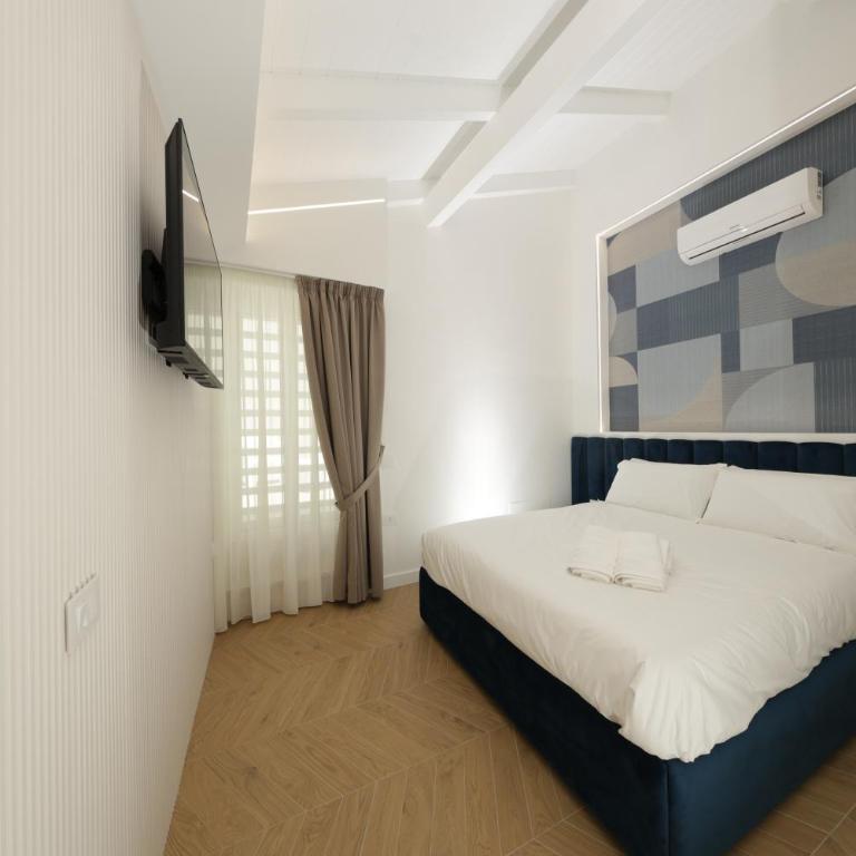Live in Gaeta - Two-Bedroom Apartment with Terrace and Sea View - 29