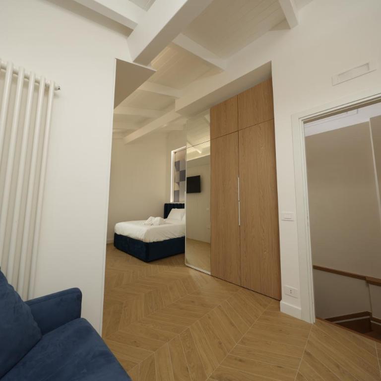 Live in Gaeta - Two-Bedroom Apartment with Terrace and Sea View - 32
