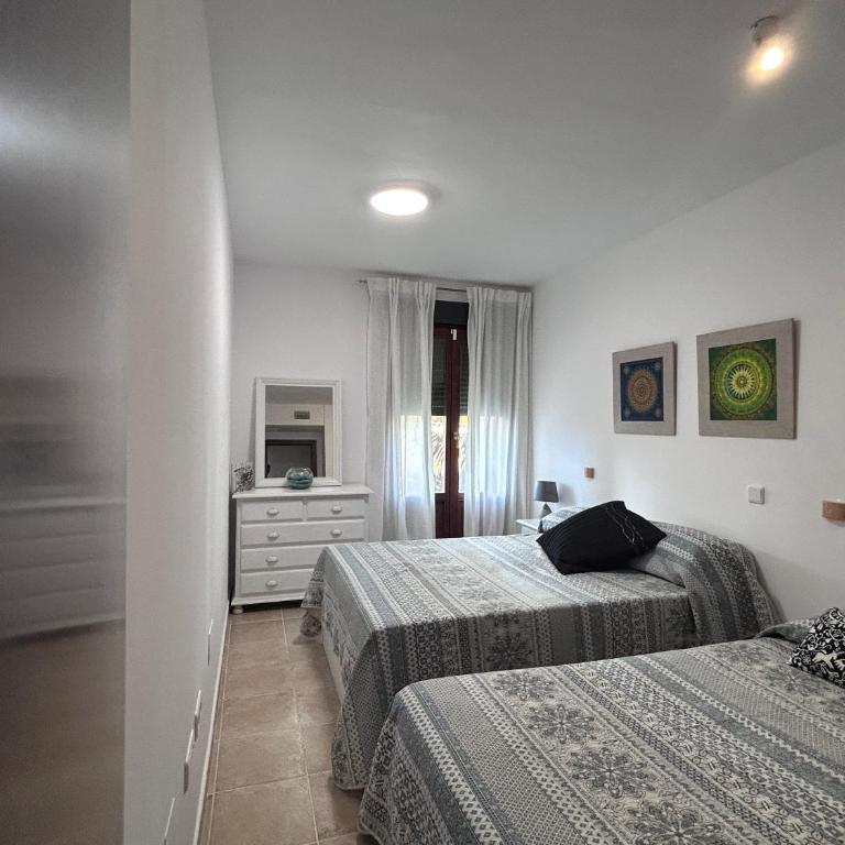 El Paraiso DeLuxe 8Pax - Two-Bedroom Apartment - 9