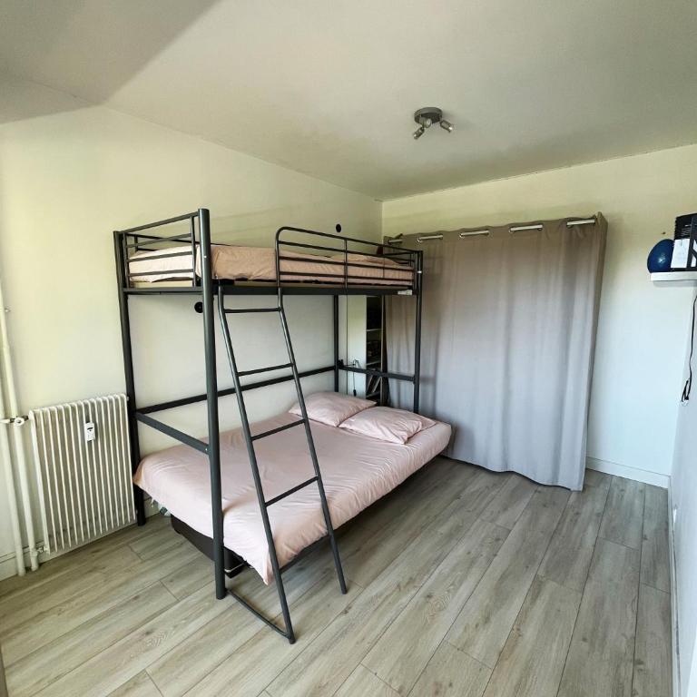 Appartement familial avec piscine & grande terrasse - Appartement 2 Chambres - 12