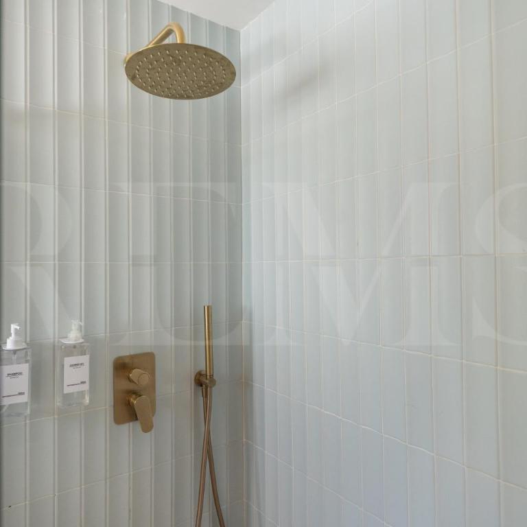 Relaxing Villa with Pool, Garden & Parking REMS - Villa - 60