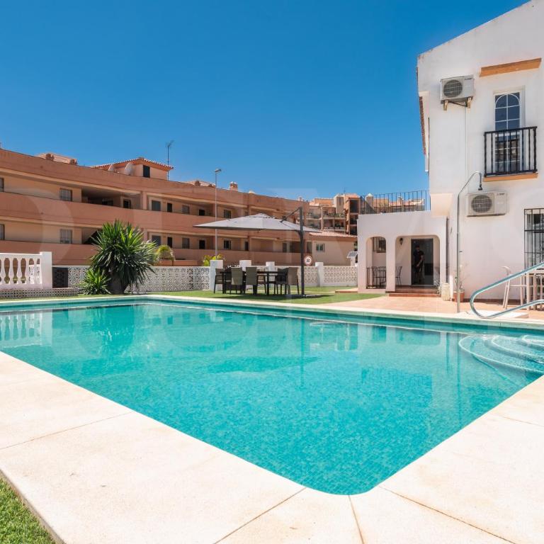 Relaxing Villa with Pool, Garden & Parking REMS - Villa - 30