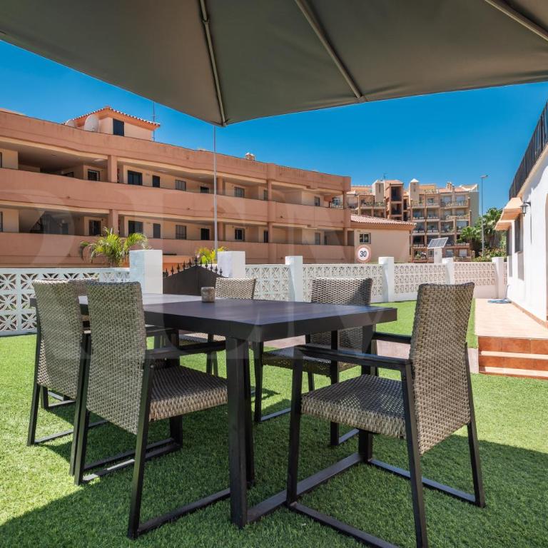 Relaxing Villa with Pool, Garden & Parking REMS - Villa - 59