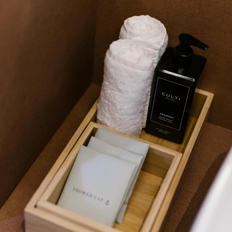 Palazzo Firenze Luxury Rooms - Junior Suite - 5