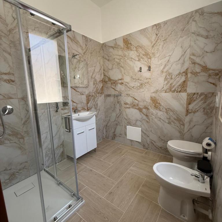 Holmann Haus - Deluxe Family Room - 5
