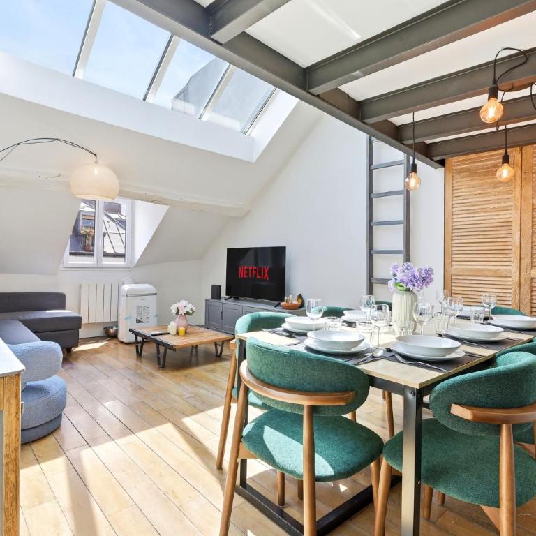 Bright 2BR Flat with Mezzanine in Central Paris - Appartement 2 Chambres - 1