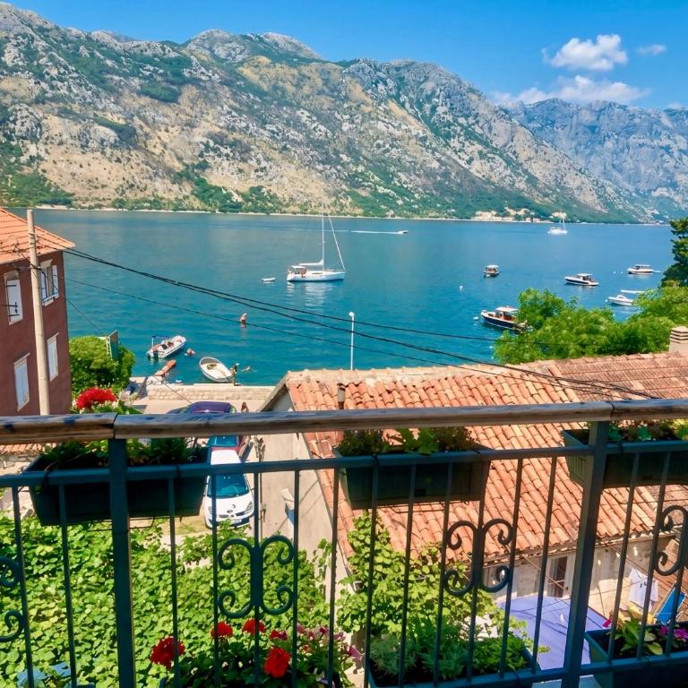 Apartments Djurovic - Chambre Double avec Balcon - Vue sur Mer - 11