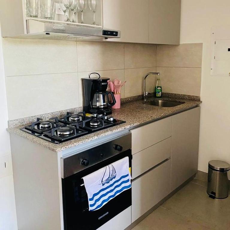 Exclusivo apartamento con playa privada, Santa Marta, sector Don Jaca - Two-Bedroom Apartment - 4
