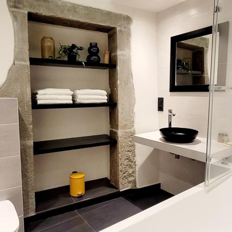 Les Suites Acantha - Two-Bedroom Apartment - 11