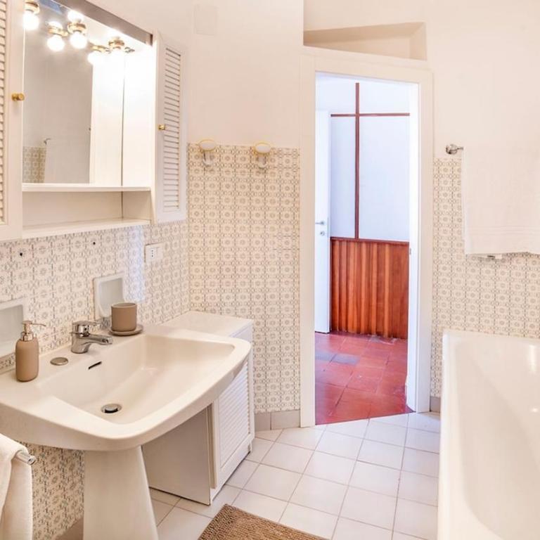 Tramontana A stone's throw from the shoreline! - One-Bedroom Apartment - 15