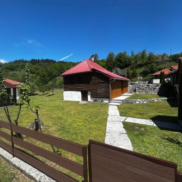 Apartmani LUX - Two-Bedroom Apartment - 2