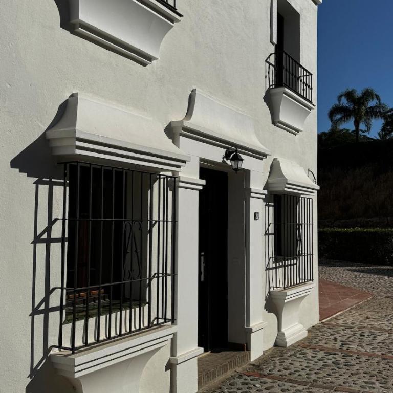 Encantador Adosado de Estilo Andaluz - Three-Bedroom Apartment - 7