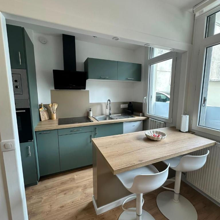 Studio-Parking privé-Centre ville de Pau - Appartement 1 Chambre - 8