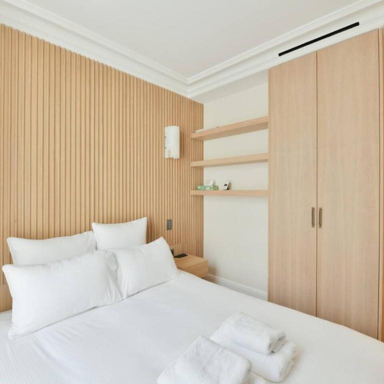 Luxury Modern 2BR AC Marais Metro Steps Away - Appartement - 13