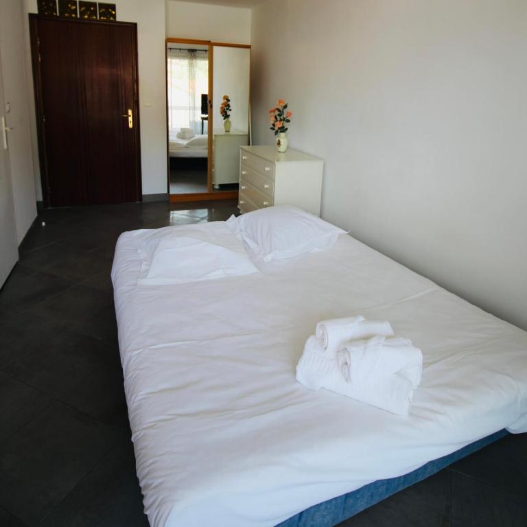 Le Petit Trotel - Studio proche plages et centre - Appartement - 4
