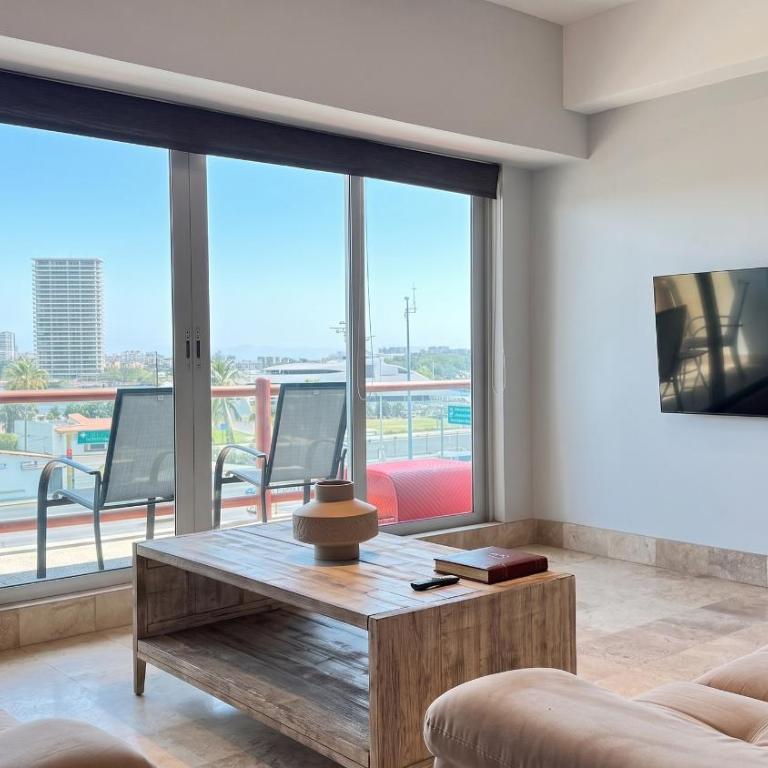 Deck12, 2BR Premium, Pool Access Parking - Apartamento de 2 dormitorios con vistas al mar - 12