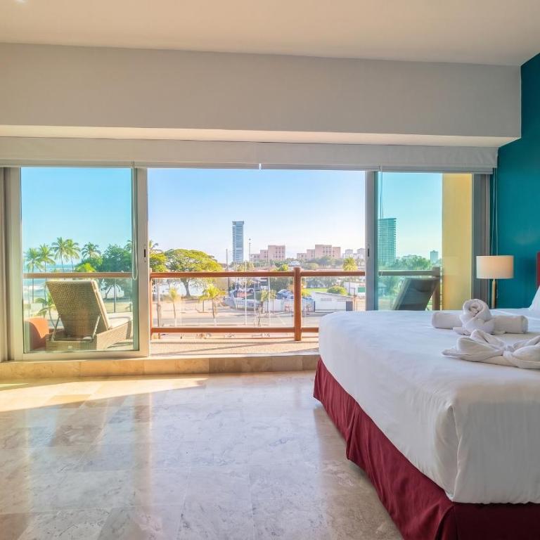 Deck12, 2BR Premium, Pool Access Parking - Apartamento de 2 dormitorios con vistas al mar - 36