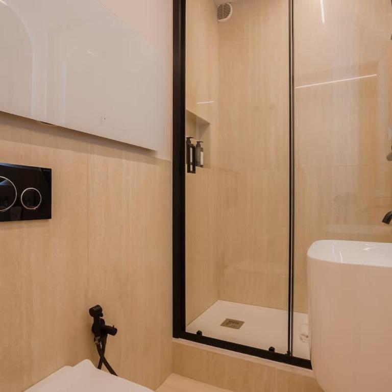 Blue Horizon - Elite Apartment 10 Min from the Sea - Appartement - 25
