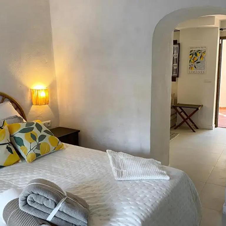 Hotel Masía de Altea - Suite con vistas a la montaña - 2