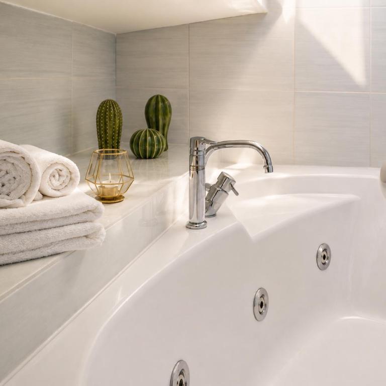 SIGIS HOTEL - Fiumicino - Superior Double Room - 5
