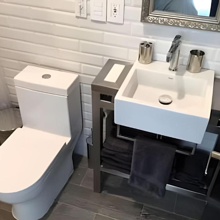 Condominio Puerta Alameda - Apartamento Estudio con cama grande - 12