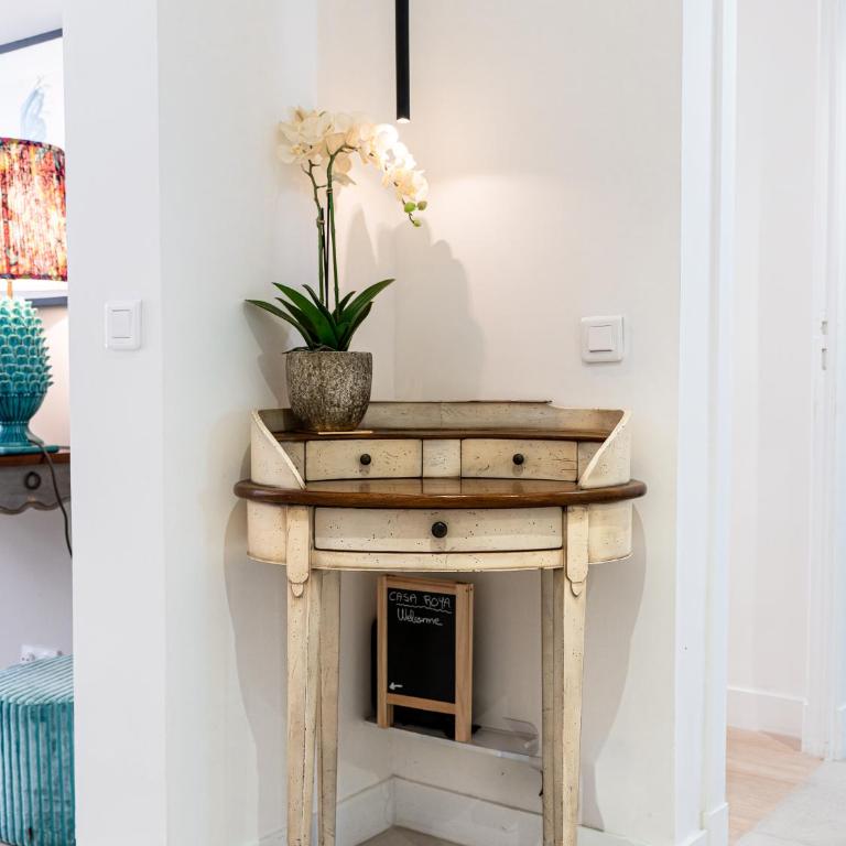 La Roya Luxury Apt Near Beach Pool AC Parking - Appartement 2 Chambres - 4