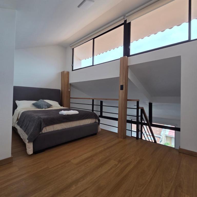 Suite Dúplex Tipo Loft, 6 minutos Parque Calderon56 - One-Bedroom Apartment - 20