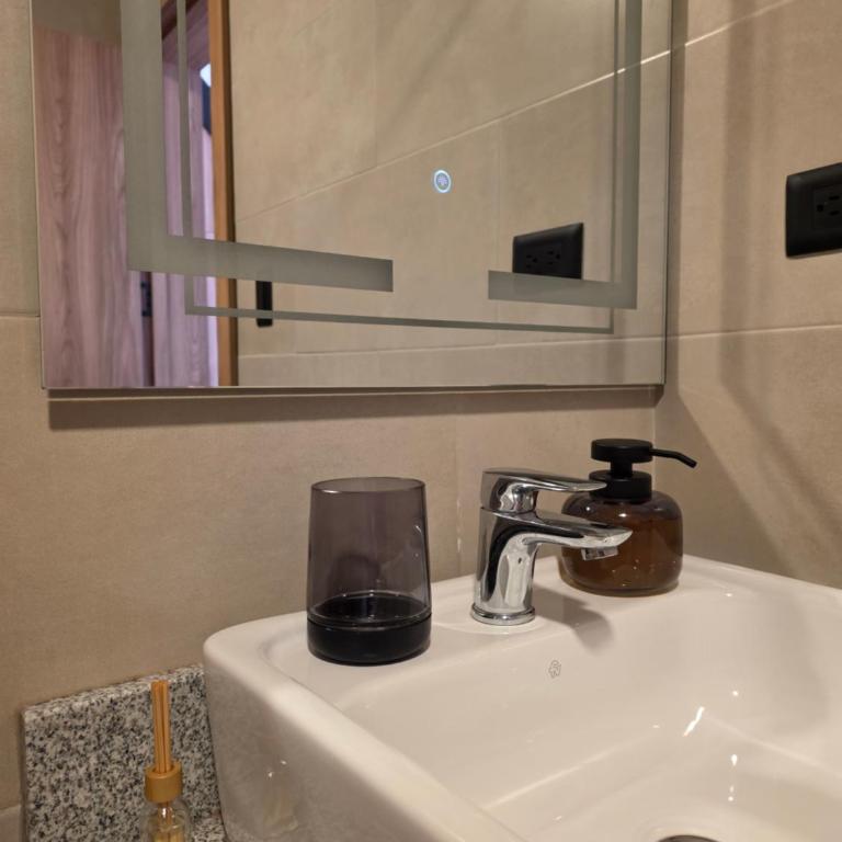 Suite Dúplex Tipo Loft, 6 minutos Parque Calderon56 - One-Bedroom Apartment - 44