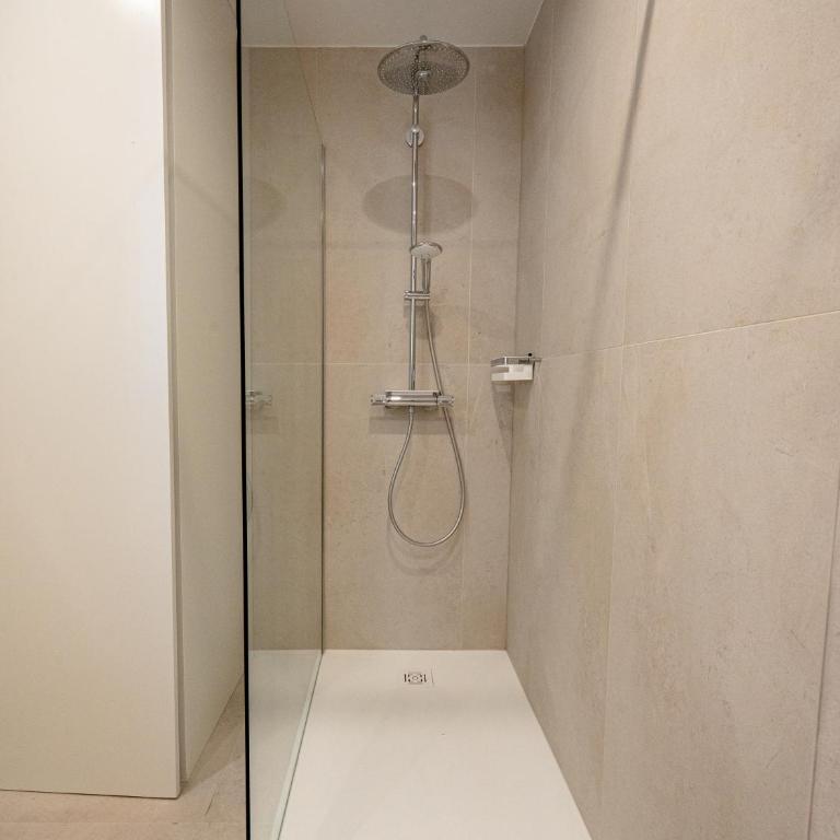 La Roya Luxury Apt Near Beach Pool AC Parking - Appartement 2 Chambres - 36