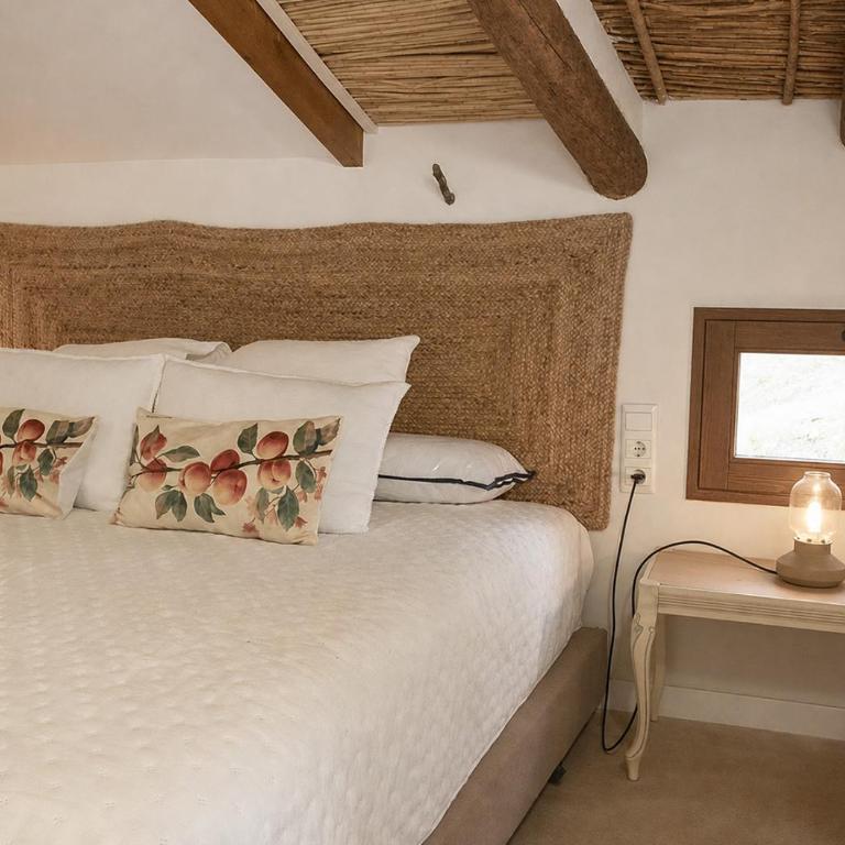 Hotel Masía de Altea - Habitación Doble con vistas a la montaña - 4