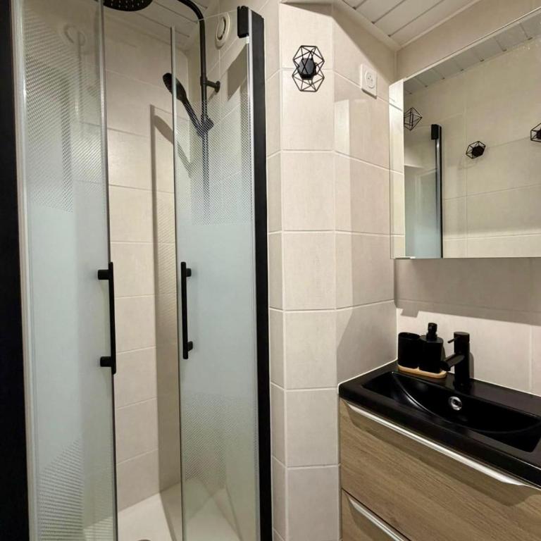 Beach apartment for 4 people - air conditioning - Wi-Fi - parking - Apartment mit 1 Schlafzimmer - 2