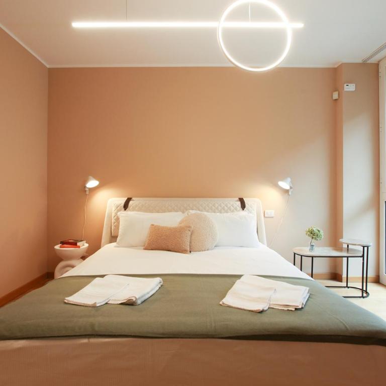 Isola Design Townhouse on 3 levels, terrace, garage - Three-Bedroom Apartment - 2