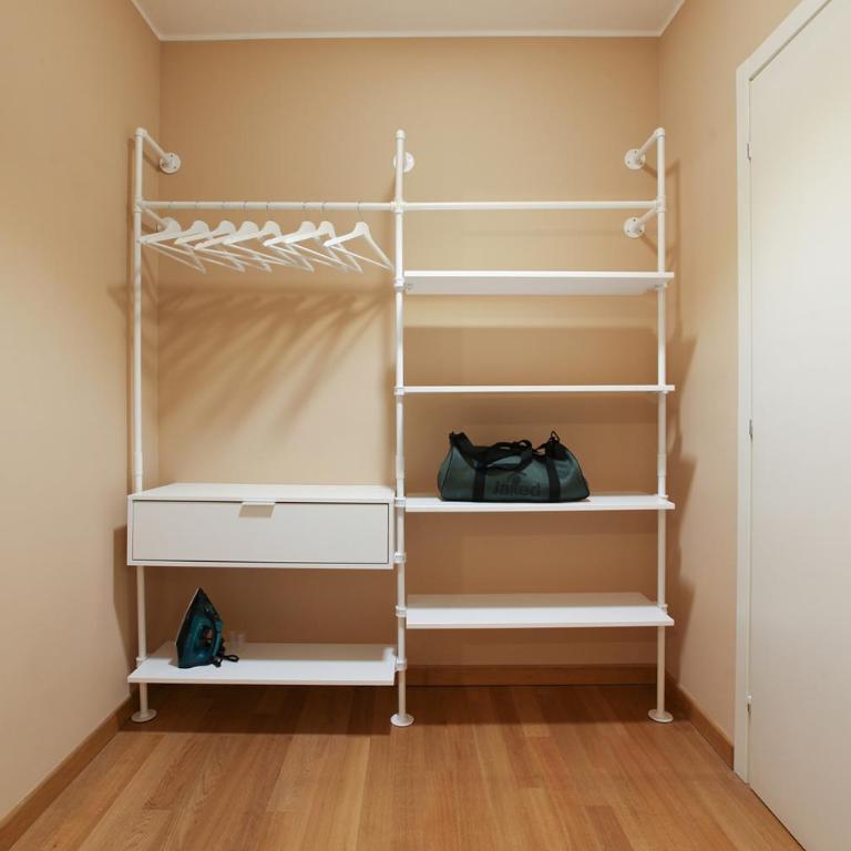 Isola Design Townhouse on 3 levels, terrace, garage - Three-Bedroom Apartment - 15