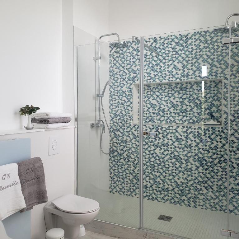 QG Marseille - Chambre Double avec Salle de Bains Privative - 5
