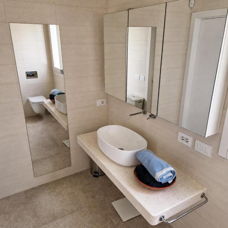 Guest house with pool & sea view, Casa Faro - Appartamento con 2 Camere da Letto - 3